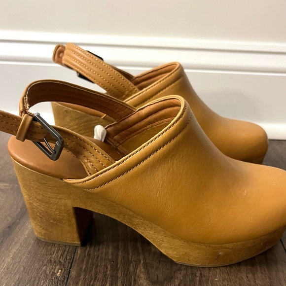 UNIVERSAL THREAD - Watson Platform Clog Heels Tan - Women’s Size 8 - Picture 6 of 8